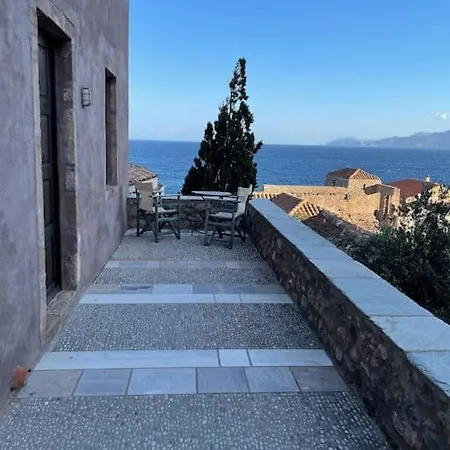 Daphne Superior Castle Suite Monemvasía Esterno foto